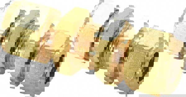 Compression Tube Bulkhead Union: Compression x Compression